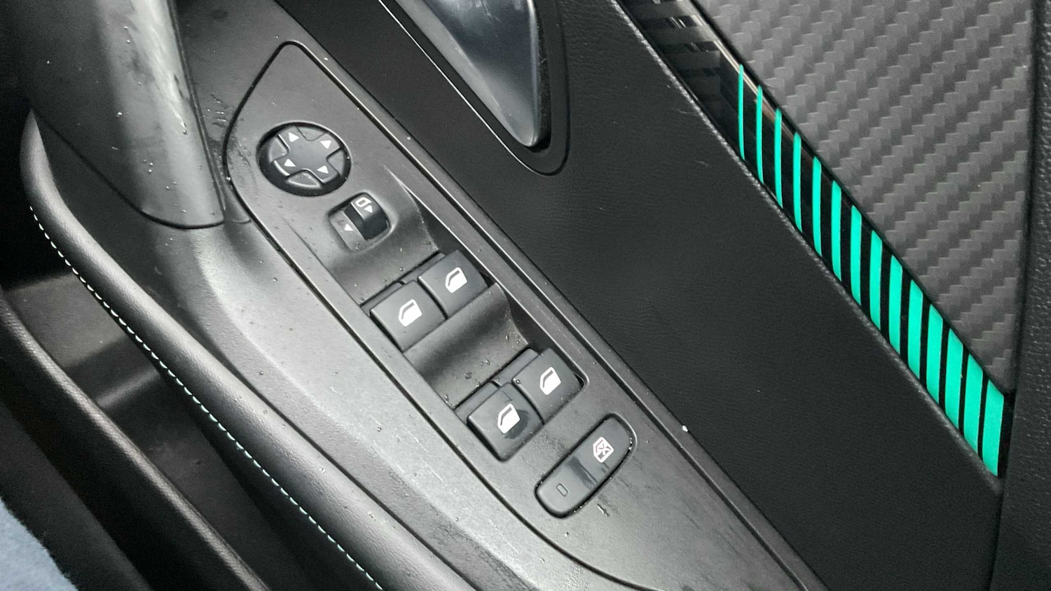 Used Peugeot 2008 2021 for sale - 75944559: Photo 18