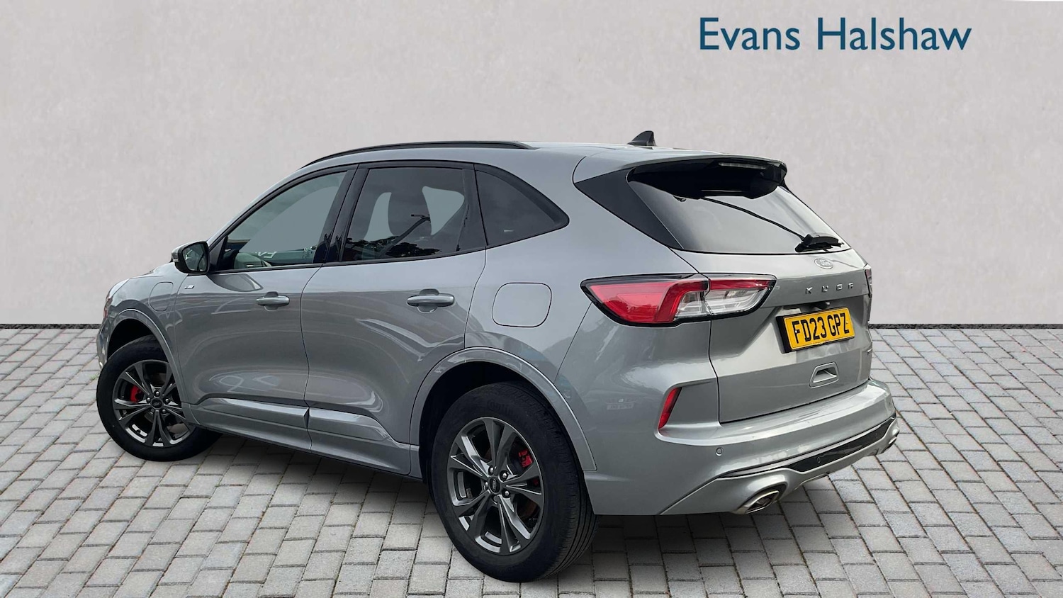 Used Ford Kuga 2023 for sale - 76113363: Photo 2