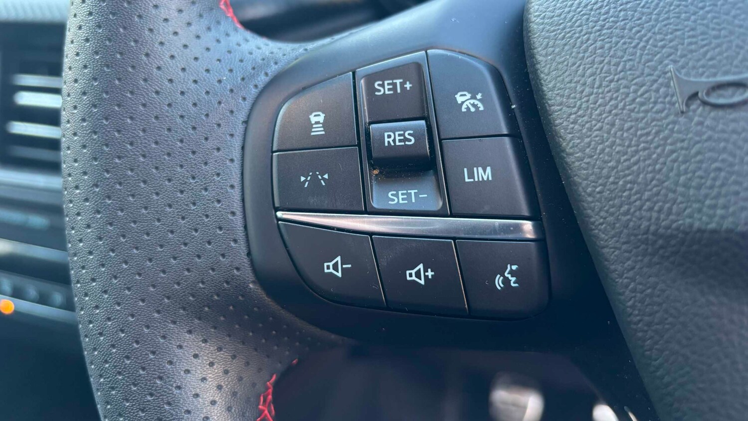 Used Ford Kuga 2025 for sale - 76842976: Photo 18