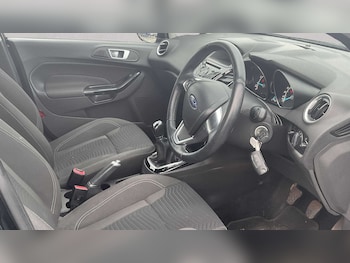 Used Ford Fiesta 2016 for sale - 77810962: Photo
