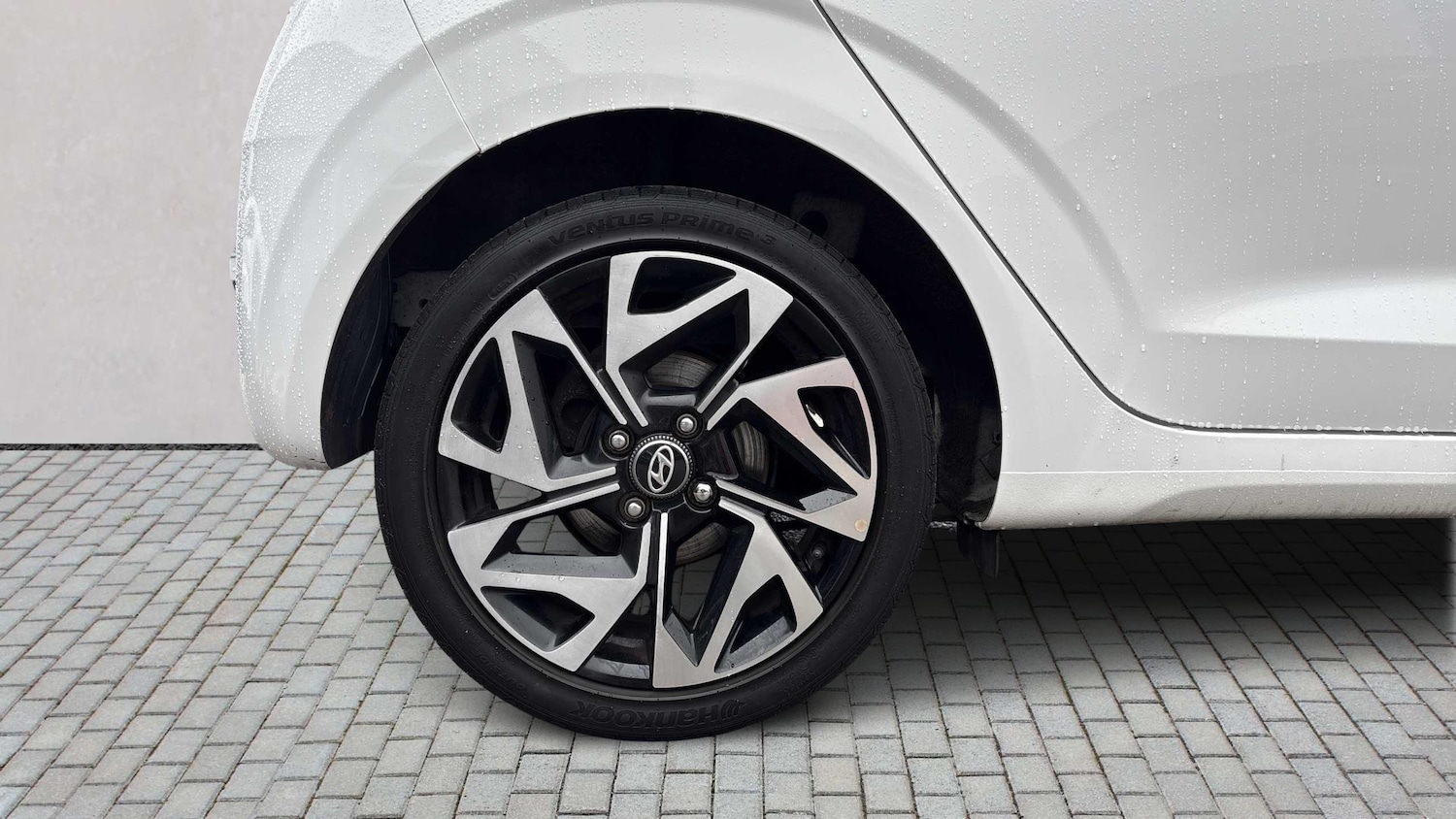 Used Hyundai i10 for sale - 77860619: Photo 4