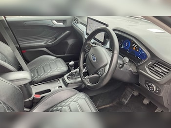 Used Ford Focus 2022 for sale - 76298430: Photo 3