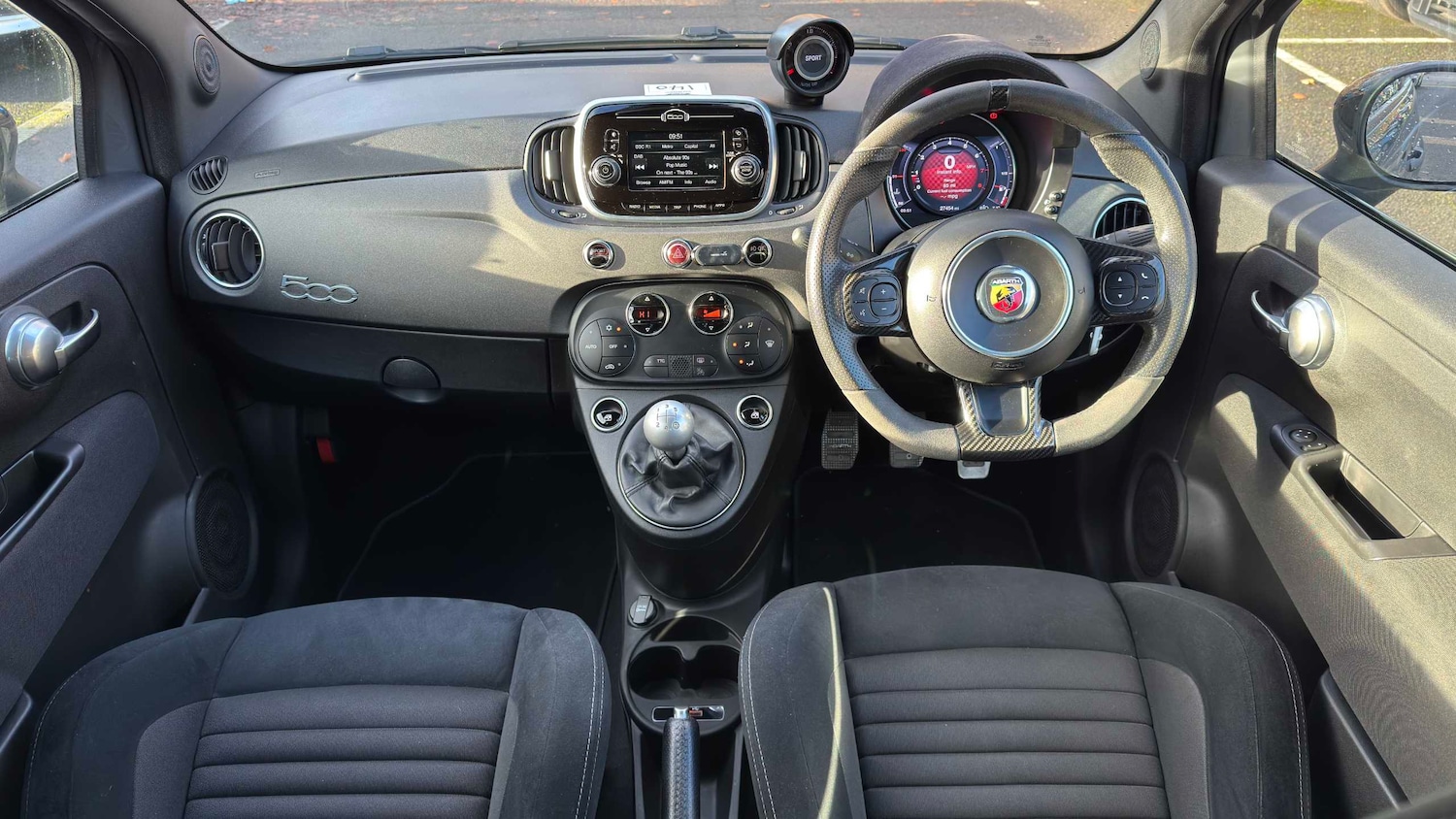 Used Abarth 595 2018 for sale - 76789351: Photo 8