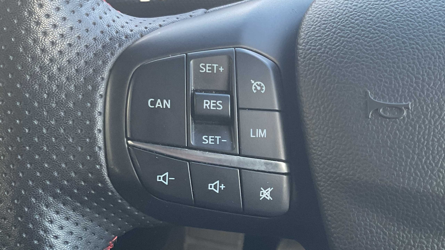 Used Ford Focus 2023 for sale - 76063533: Photo 23