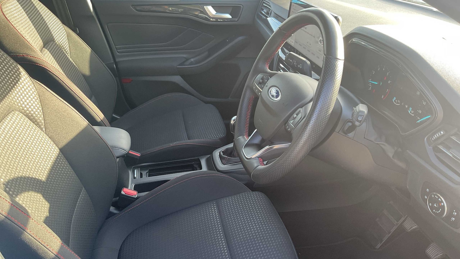 Used Ford Focus 2023 for sale - 76063533: Photo 7