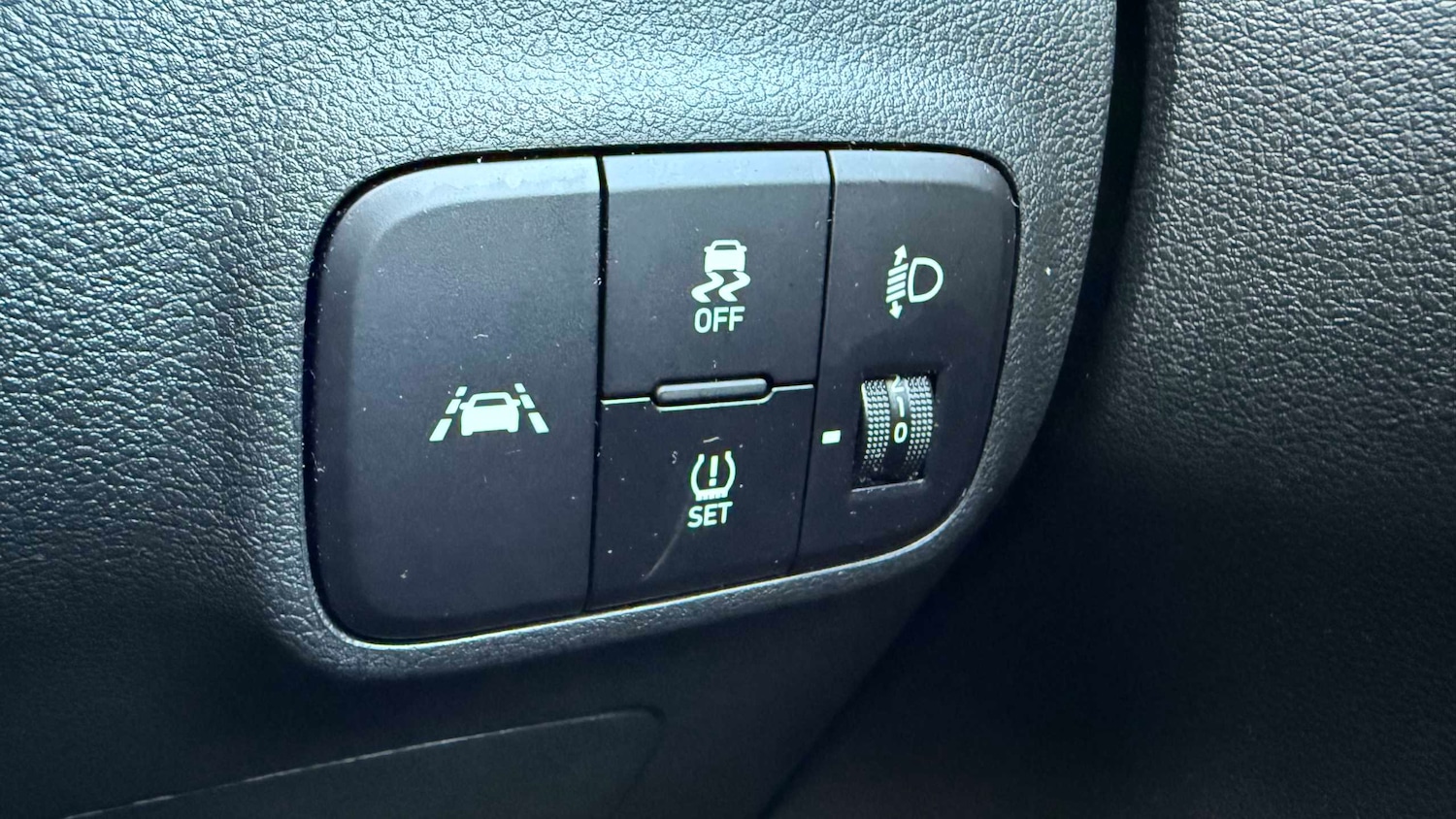 Used Hyundai i10 2023 for sale - 76624523: Photo 10