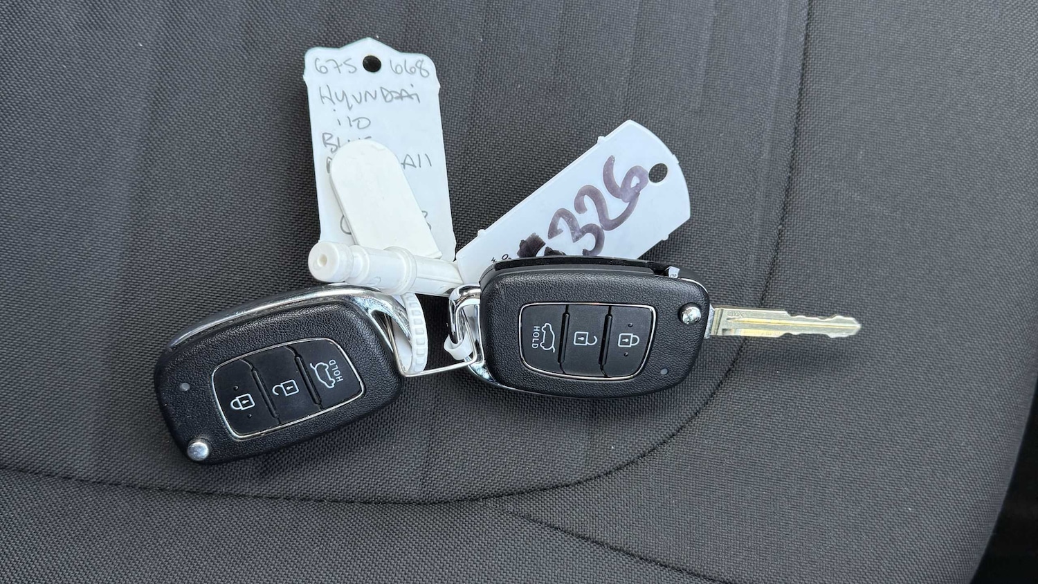 Used Hyundai i10 2023 for sale - 76624523: Photo 19