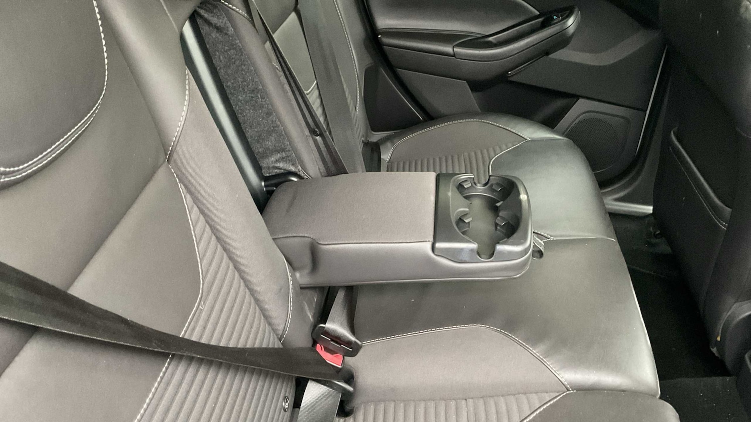 Used Ford Focus 2015 for sale - 76475803: Photo 7