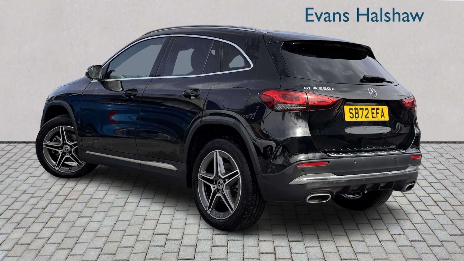 Used Mercedes-Benz GLA 2023 for sale - 78037606: Photo 2