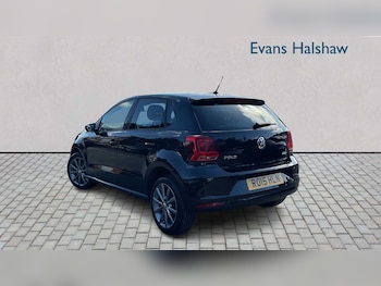 Used Volkswagen Polo 2015 for sale - 75813317: Photo