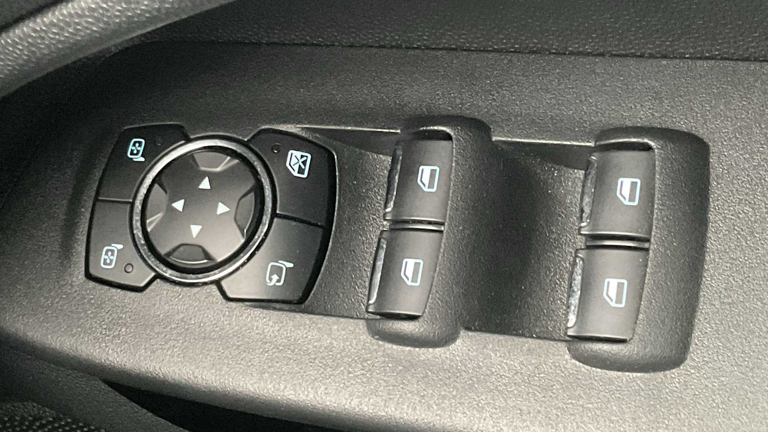 Used Ford Ecosport 2020 for sale - 76421243: Photo 32