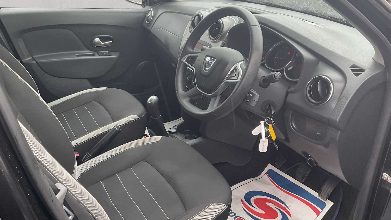 Used Dacia Sandero Stepway 2016 for sale - 77913901: Photo 3