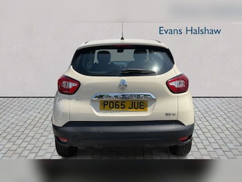 Used Renault Captur 2015 for sale - 79096104: Photo