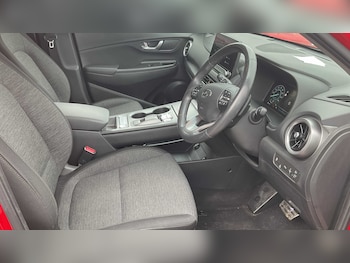 Used Hyundai KONA 2021 for sale - 76125974: Photo 3