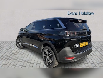 Used Peugeot 5008 2023 for sale - 79415337: Photo