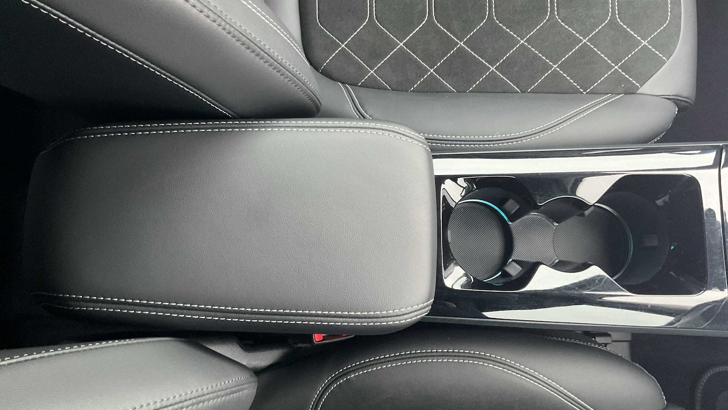 Used Ford Puma 2025 for sale - 76298356: Photo 34