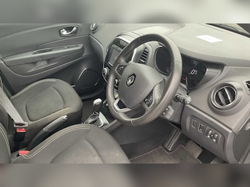 Used Renault Captur 2018 for sale - 76286464: Photo