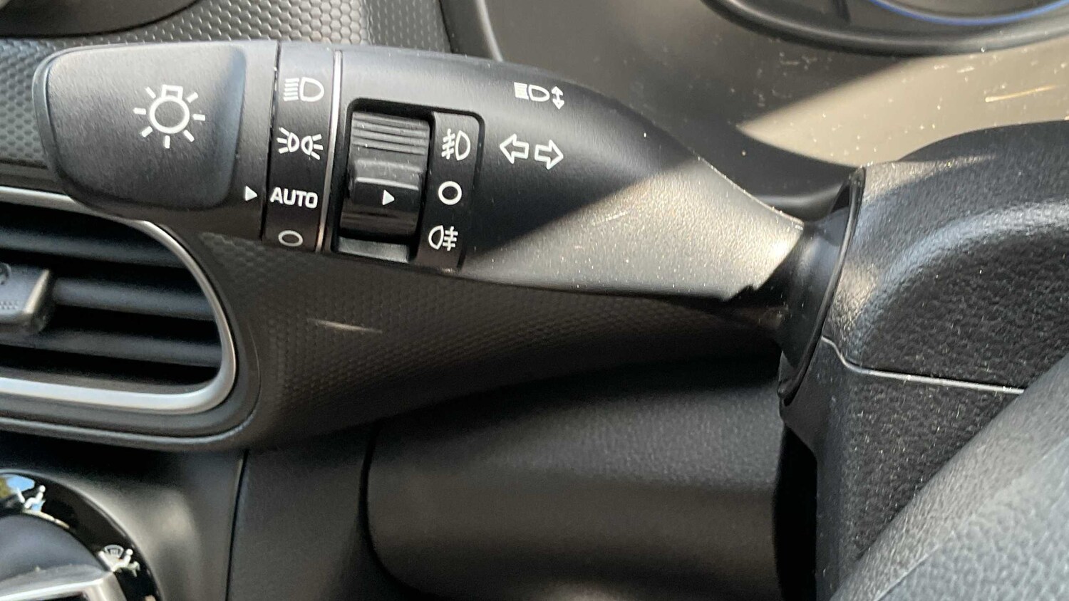 Used Hyundai KONA 2018 for sale - 75812304: Photo 27