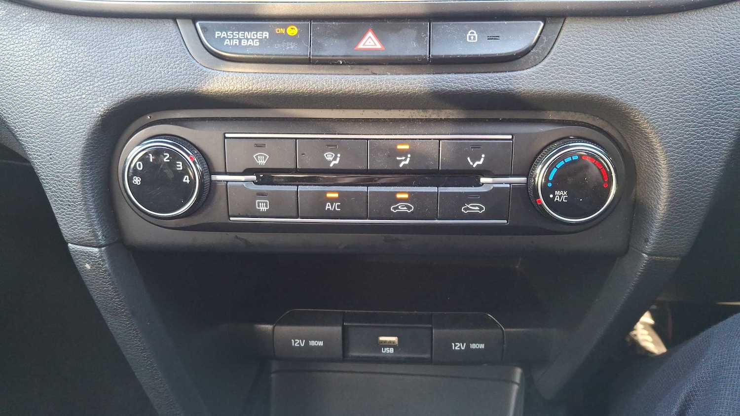 Used Kia Ceed 2022 for sale - 77628282: Photo 10