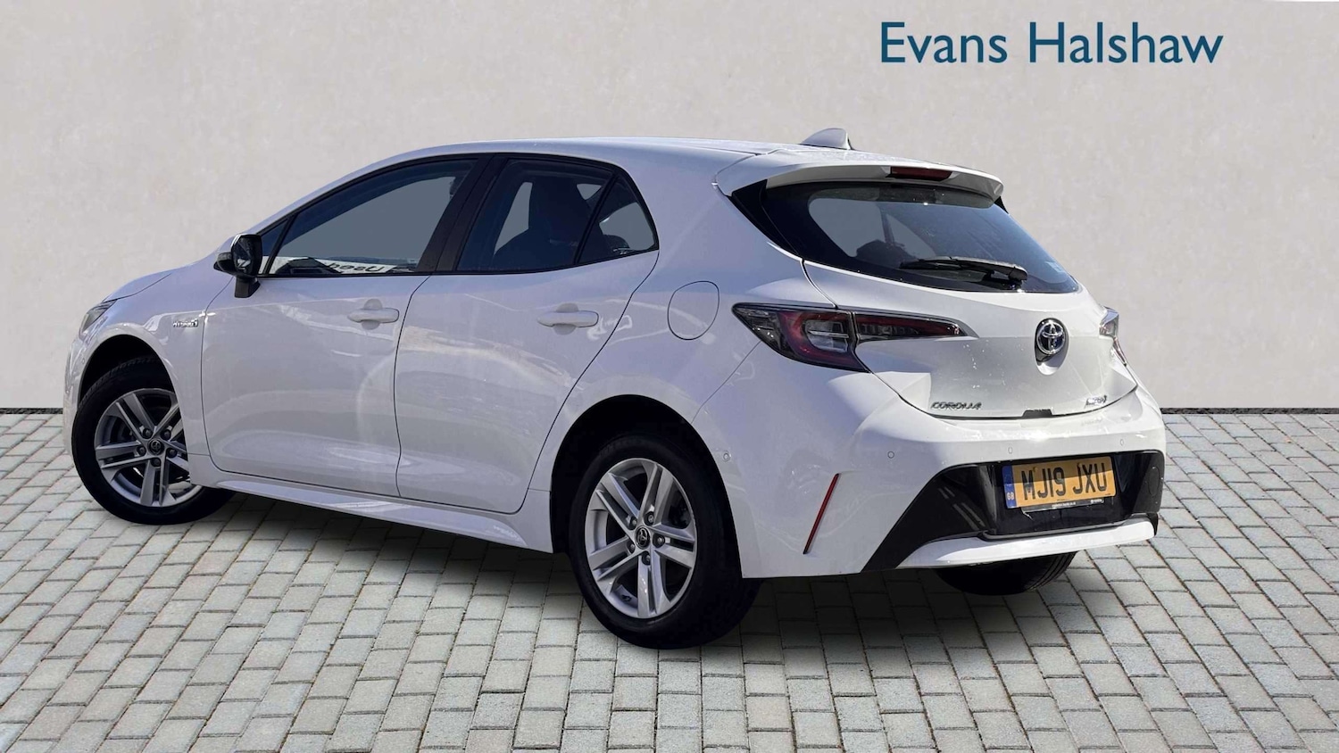 Used Toyota Corolla 2019 for sale - 77928627: Photo 2