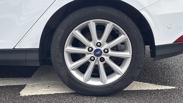 Used Ford Focus 2017 for sale - 76141633: Photo 5