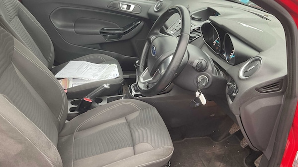 Used Ford Fiesta 2015 for sale - 76192037: Photo 3