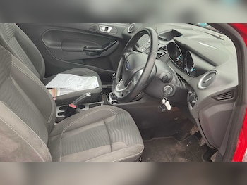 Used Ford Fiesta 2015 for sale - 76192037: Photo 3