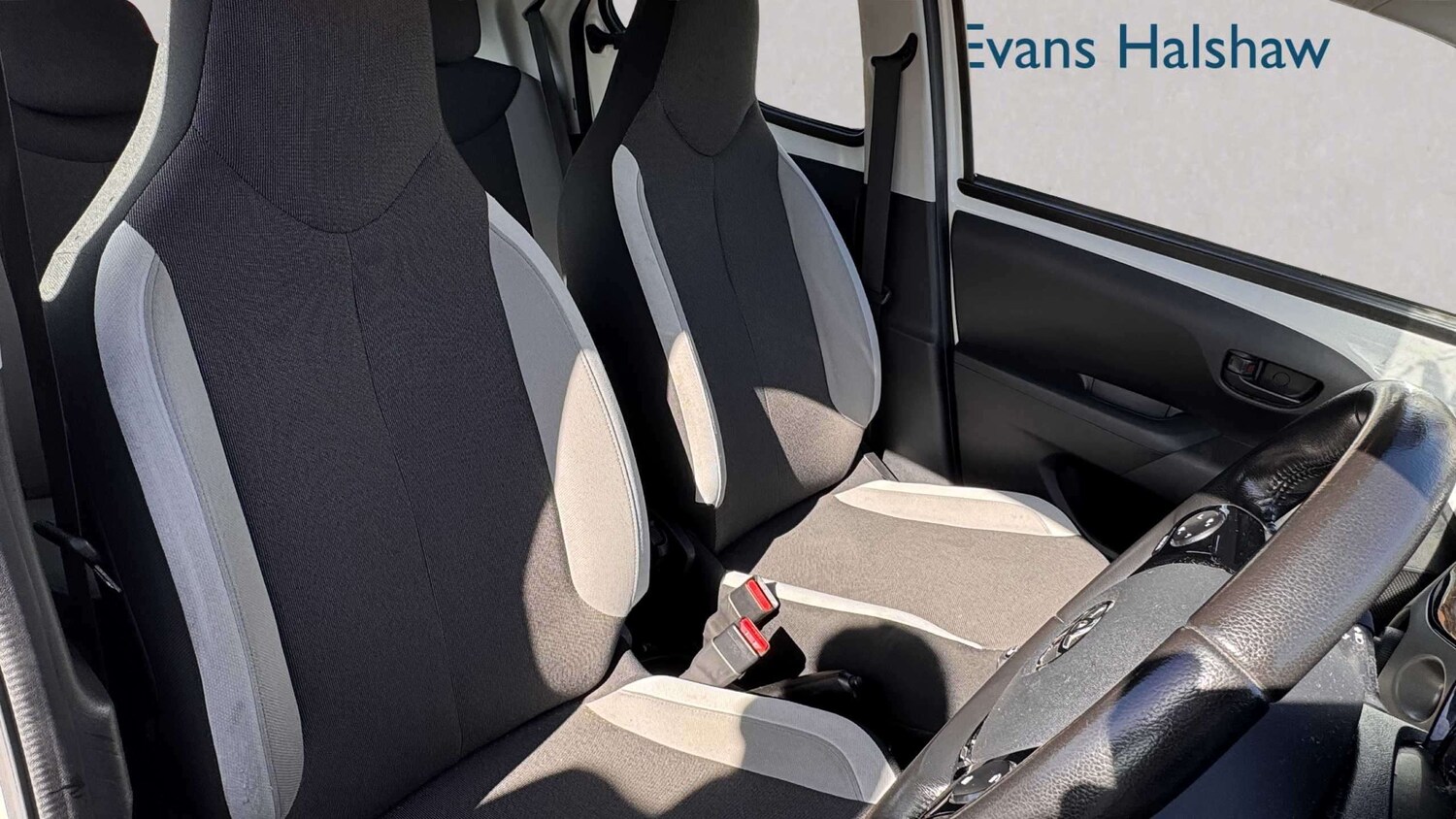 Used Toyota AYGO 2015 for sale - 77928714: Photo 7