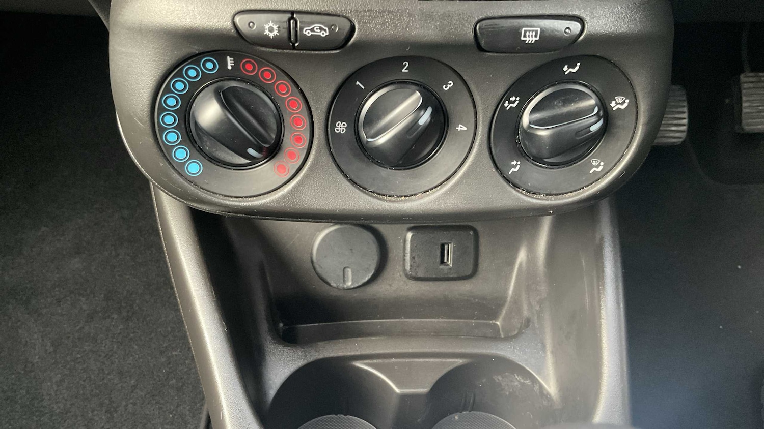 Used Vauxhall Corsa 2018 for sale - 76843006: Photo 20