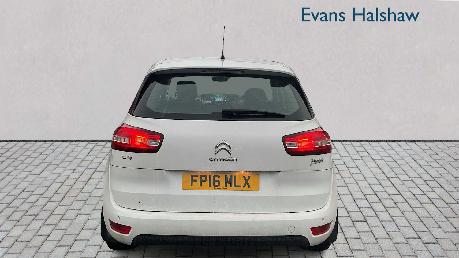 Used Citroen C4 Picasso 2016 for sale - 76978861: Photo 6