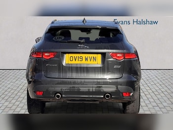 Used Jaguar F-Pace 2019 for sale - 77943216: Photo