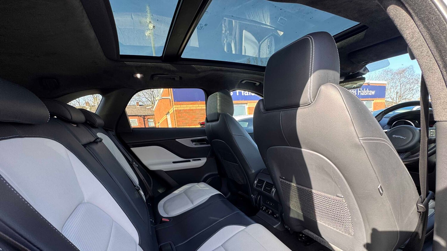 Used Jaguar F-Pace 2019 for sale - 77943216: Photo 8