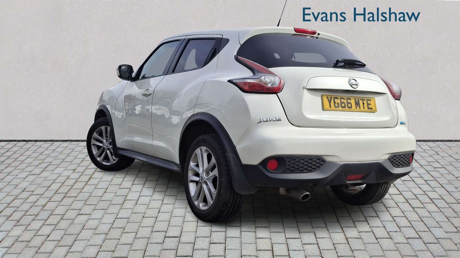 Used Nissan Juke 2016 for sale - 77996060: Photo 2