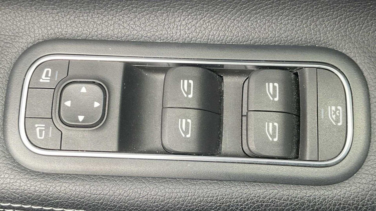 Vehicle 33