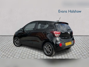 Used Hyundai i10 2017 for sale - 75812688: Photo