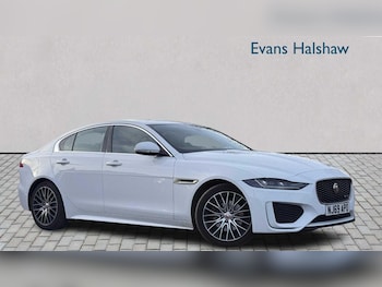 Used Jaguar XE 2019 for sale - 77281926: Photo