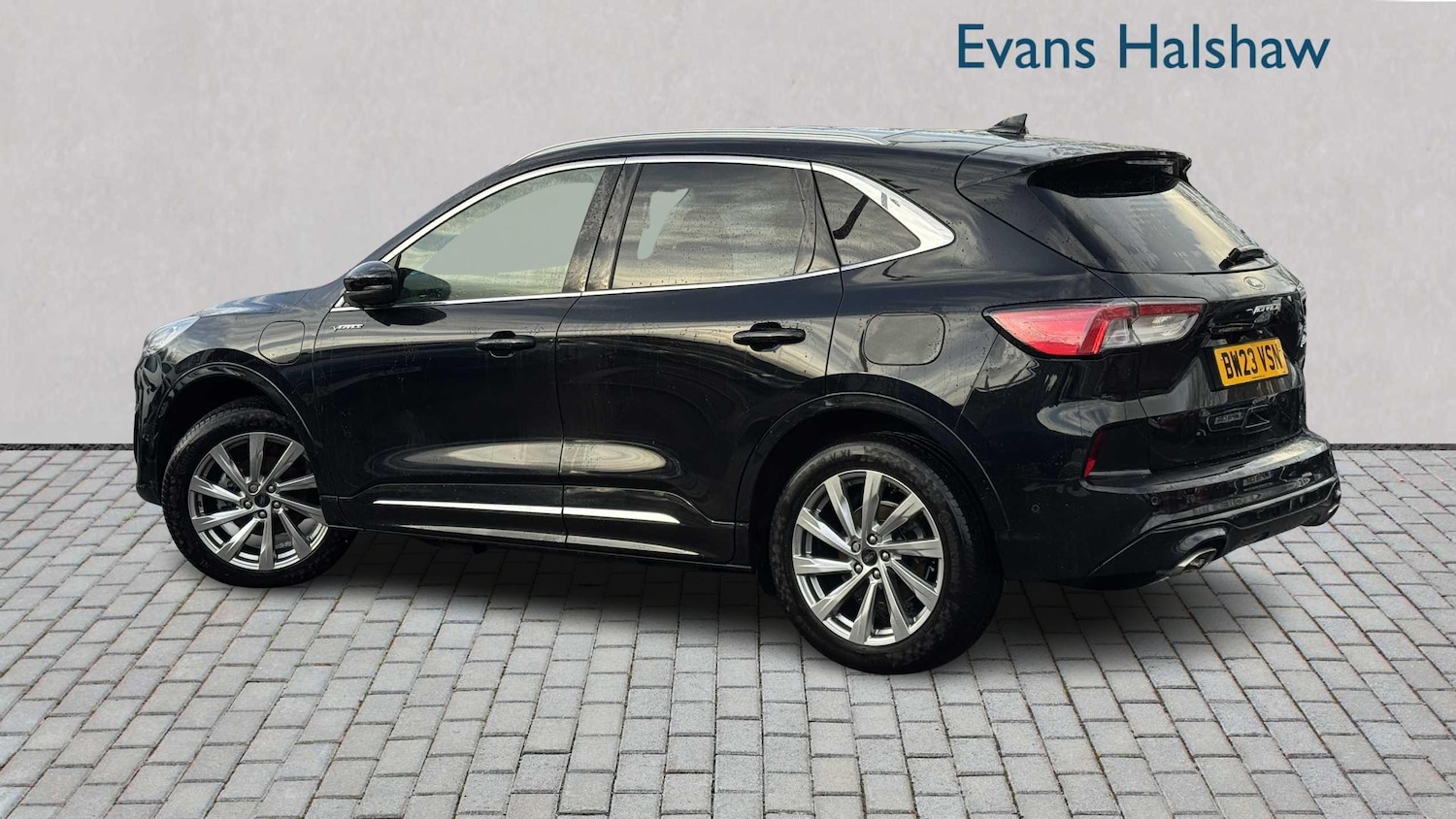 Used Ford Kuga 2023 for sale - 76875784: Photo 2