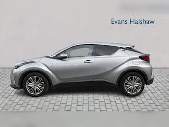 Used Toyota C-HR 2021 for sale - 79678668: Photo