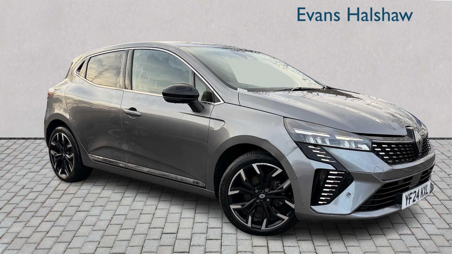 Used Renault Clio 2024 for sale - 77281835: Photo 1