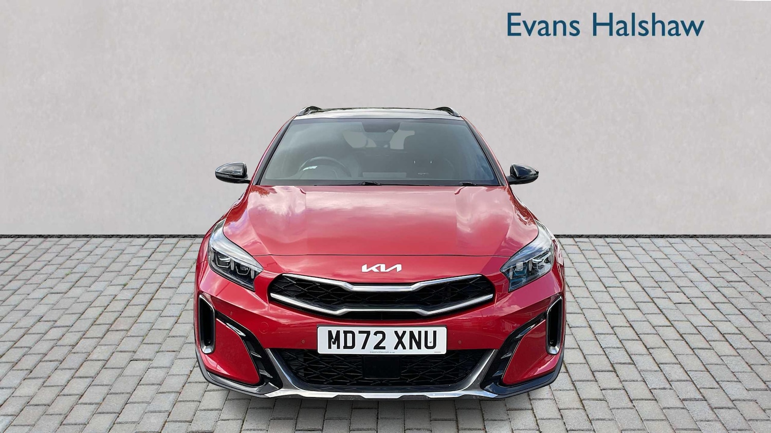 Used Kia XCeed 2023 for sale - 76191877: Photo 2