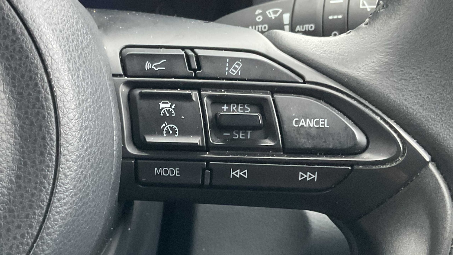 Used Toyota Yaris Cross 2022 for sale - 76916217: Photo 17