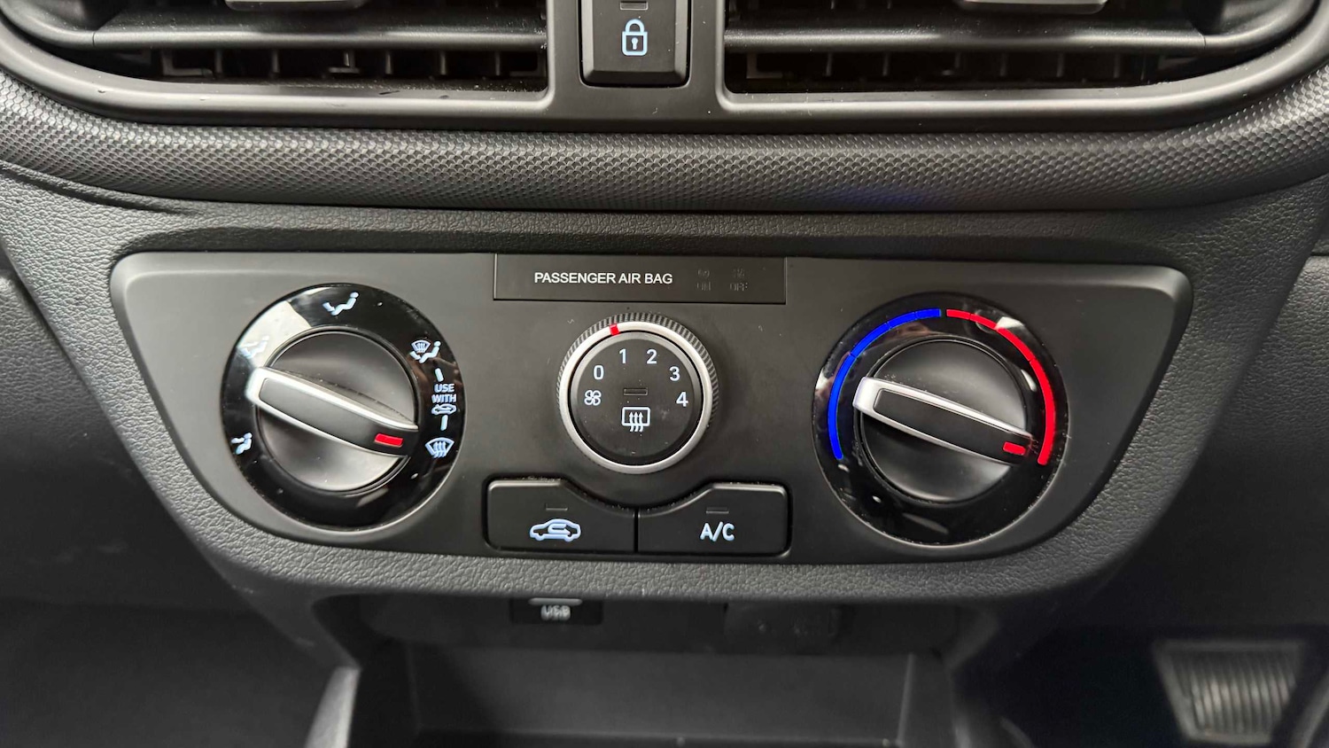 Used Hyundai i10 2022 for sale - 76540678: Photo 14