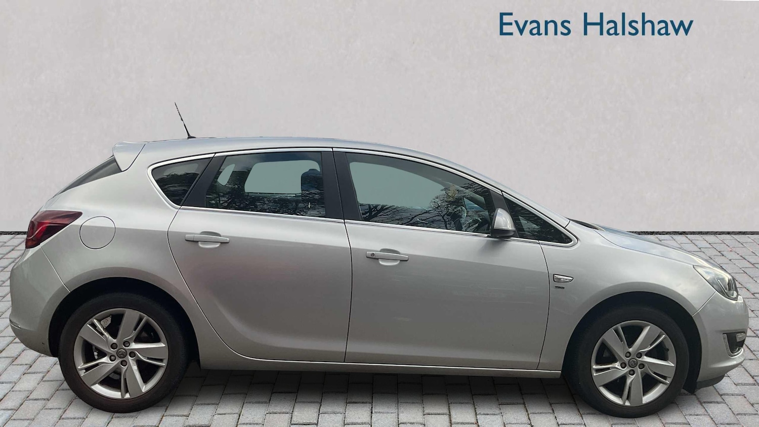 Used Vauxhall Astra 2015 for sale - 76576015: Photo 7