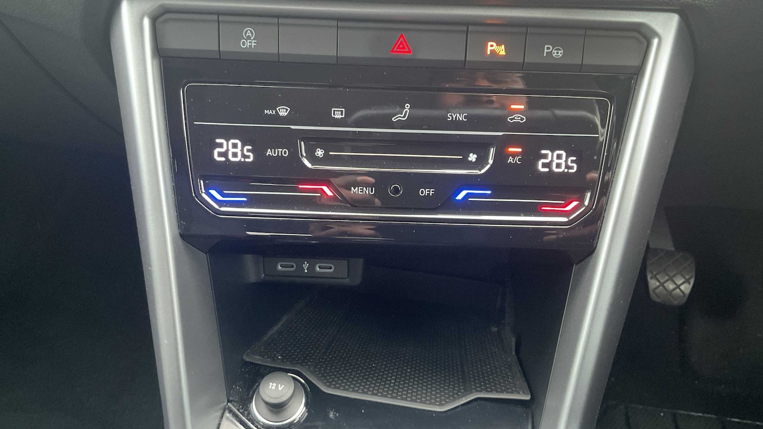 Used Volkswagen T-Roc 2023 for sale - 77443489: Photo 15