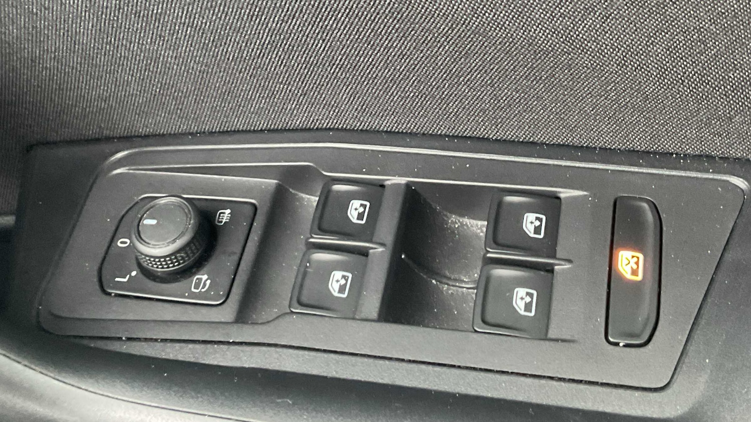 Used Volkswagen T-Roc 2023 for sale - 77443489: Photo 20