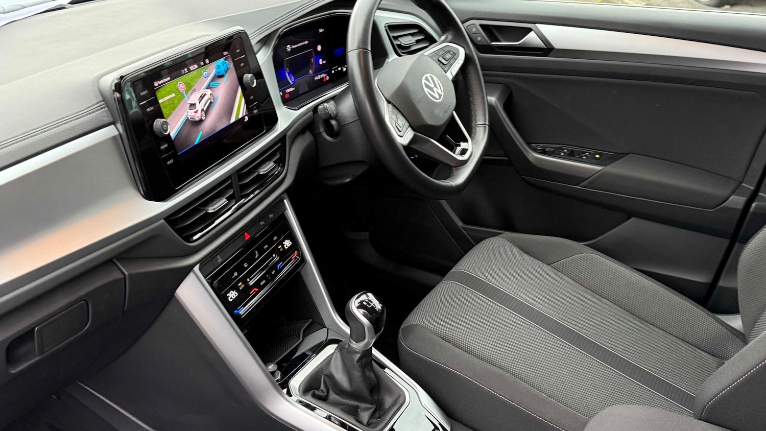 Used Volkswagen T-Roc 2023 for sale - 77443489: Photo 27