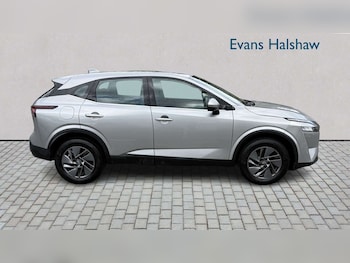 Used Nissan Qashqai 2023 for sale - 79467023: Photo