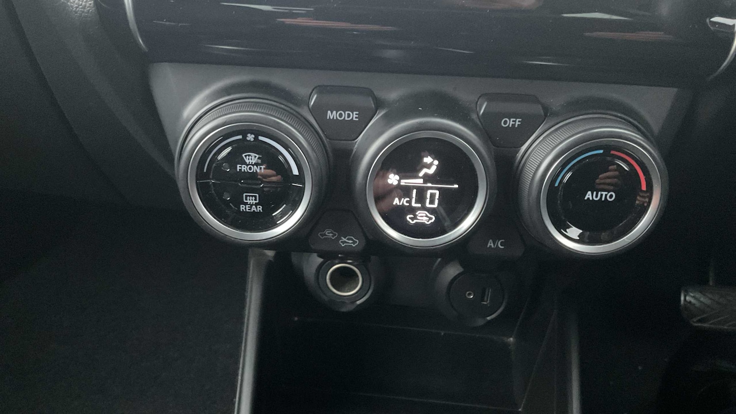 Used Suzuki Swift 2023 for sale - 76501775: Photo 16