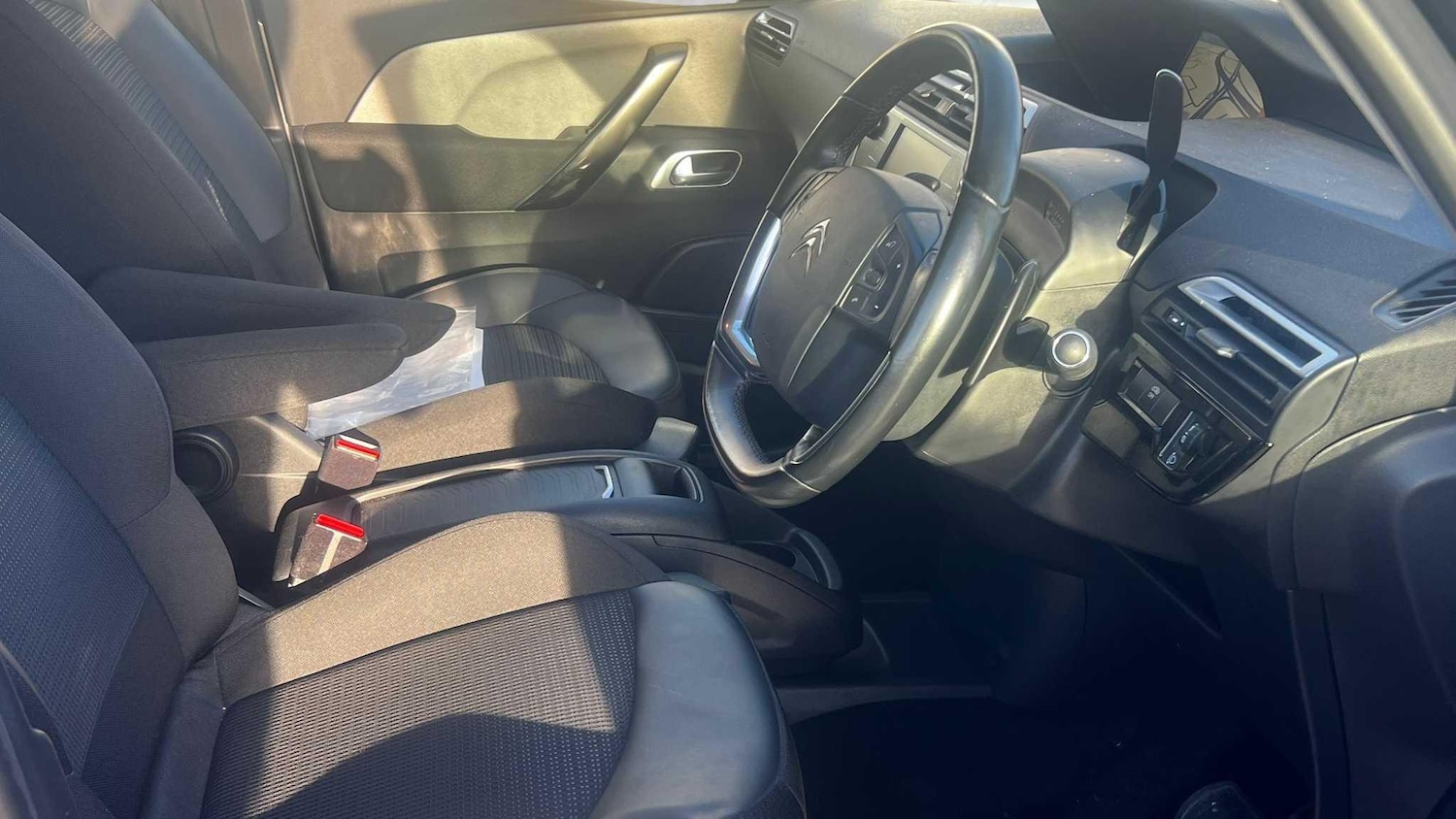 Used Citroen C4 Grand Picasso 2022 for sale - 76705107: Photo 5