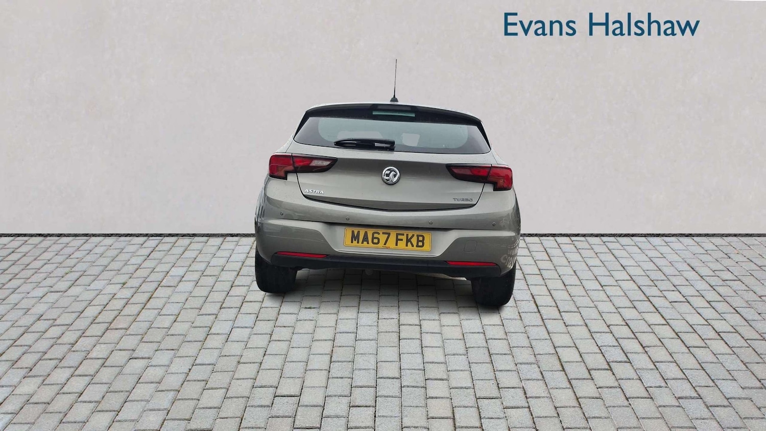 Used Vauxhall Astra 2017 for sale - 77698869: Photo 4